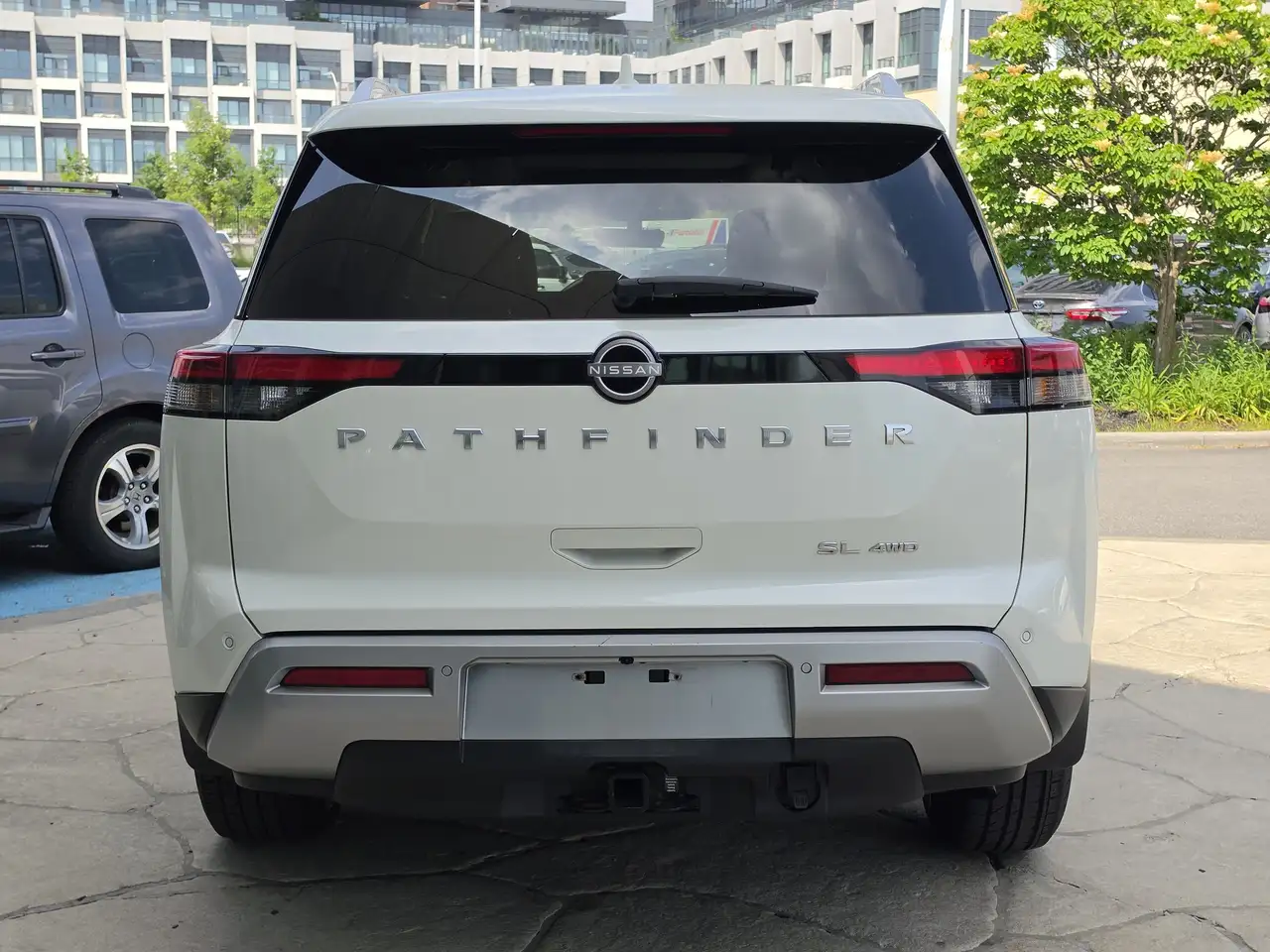Nissan Pathfinder fotografie Nissan Pathfinder