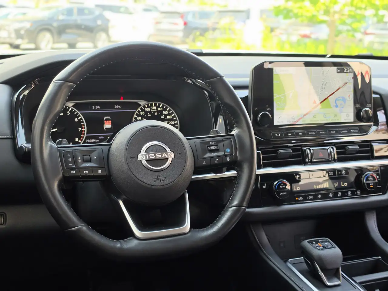 Nissan Pathfinder fotografie Nissan Pathfinder
