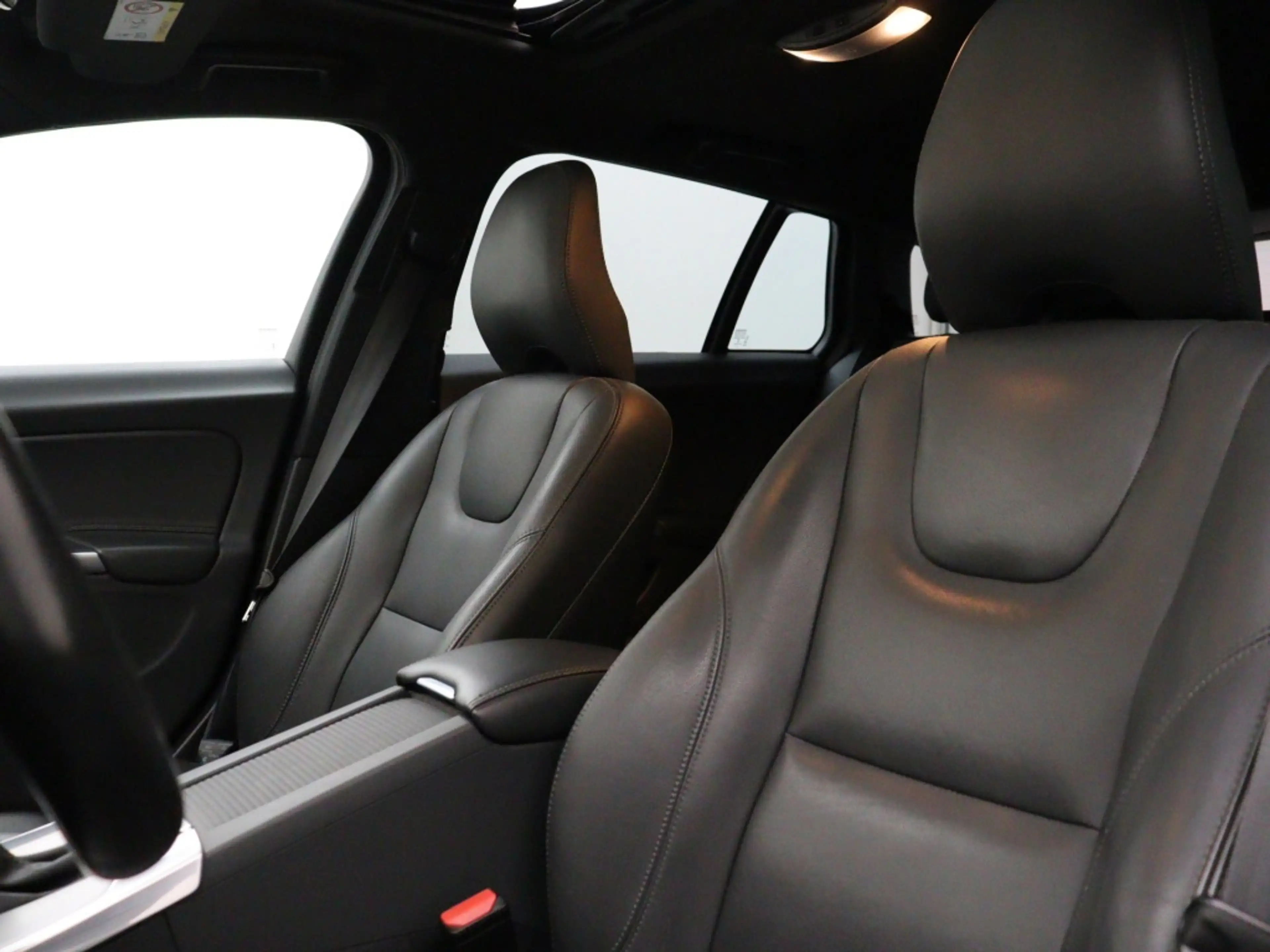 Volvo V60 Cross Country T5 AUT(8) POLAR+ LUXURY STANDKACHEL SCHUIFDAK XENO — photo 13