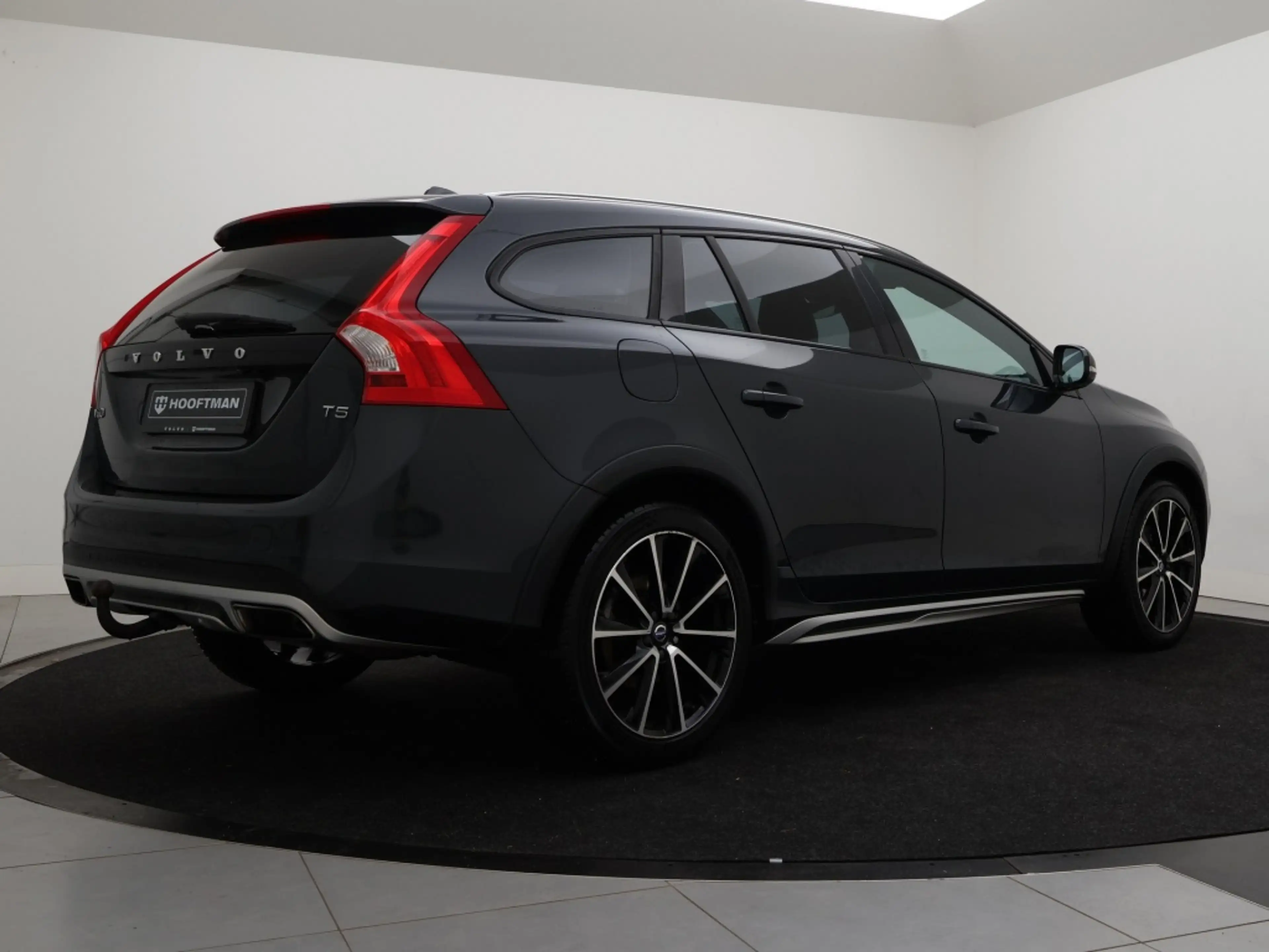 Volvo V60 Cross Country T5 AUT(8) POLAR+ LUXURY STANDKACHEL SCHUIFDAK XENO — photo 3