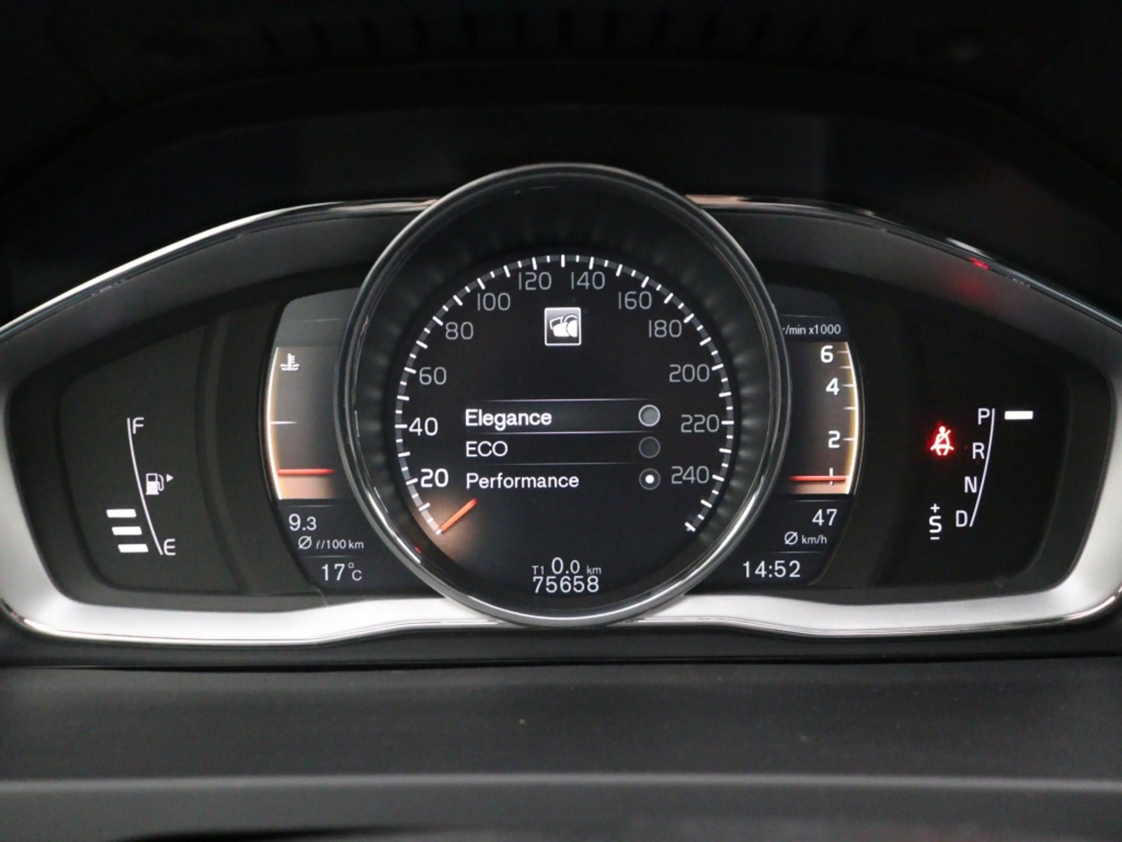 Volvo V60 Cross Country T5 AUT(8) POLAR+ LUXURY STANDKACHEL SCHUIFDAK XENO — photo 15