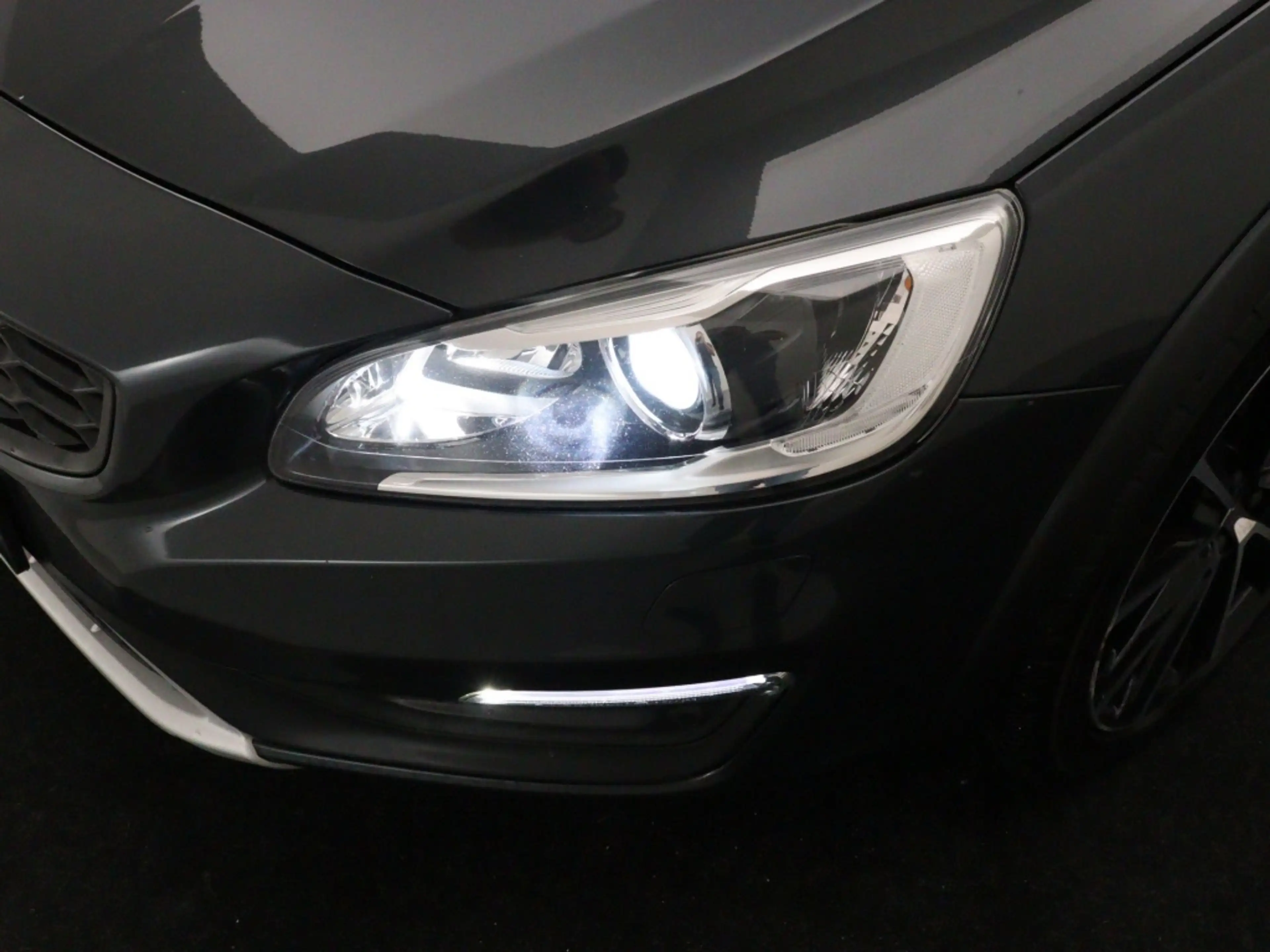 Volvo V60 Cross Country T5 AUT(8) POLAR+ LUXURY STANDKACHEL SCHUIFDAK XENO — photo 10