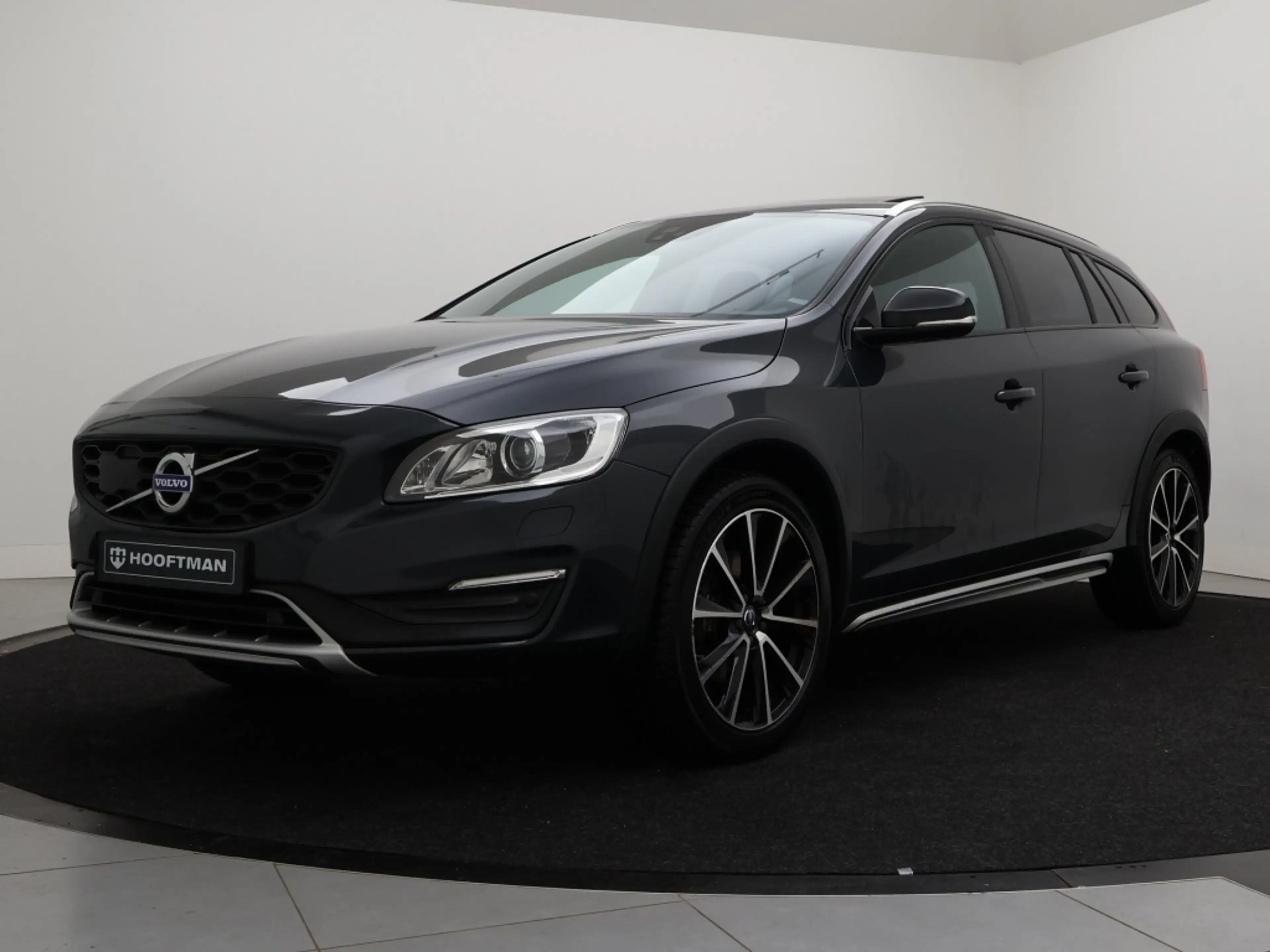 Volvo V60 Cross Country T5 AUT(8) POLAR+ LUXURY STANDKACHEL SCHUIFDAK XENO — photo 2