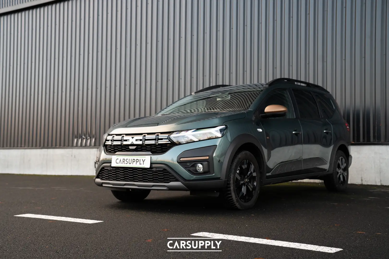 Dacia Jogger TCe 110 7 seats Extreme+ - Camera - Carplay - LED Grün - 2