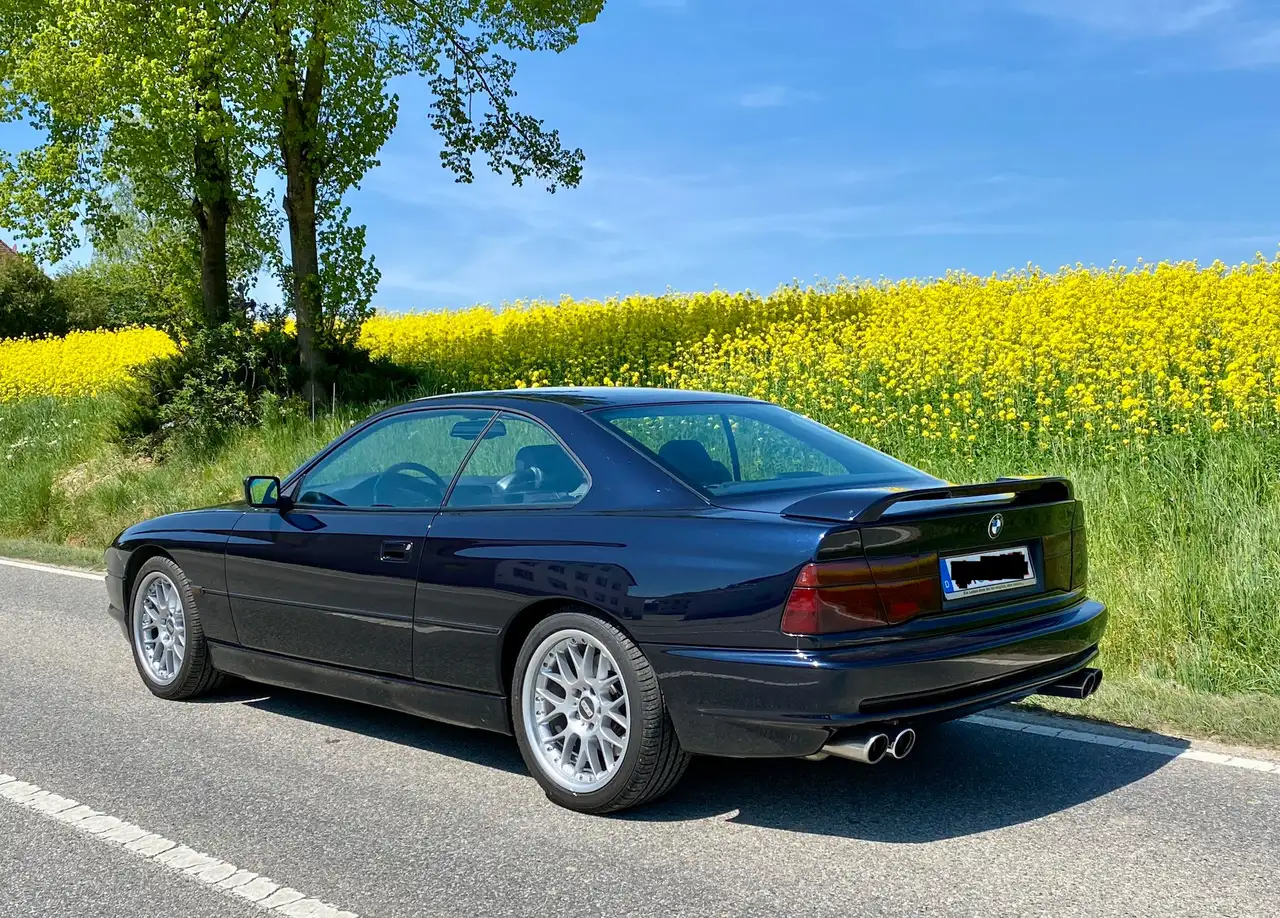 BMW 840