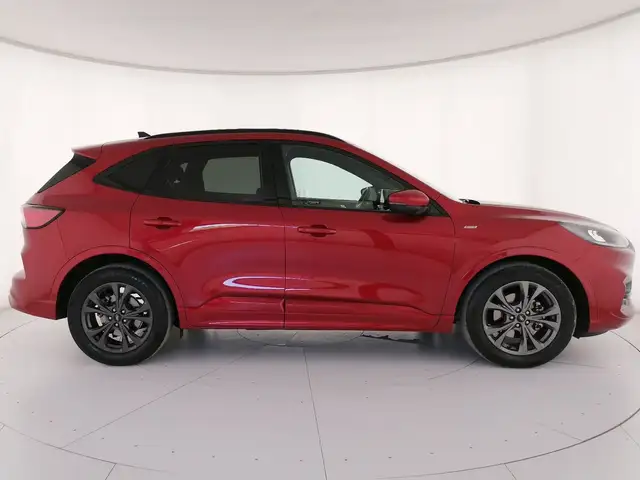 Ford Kuga view 3