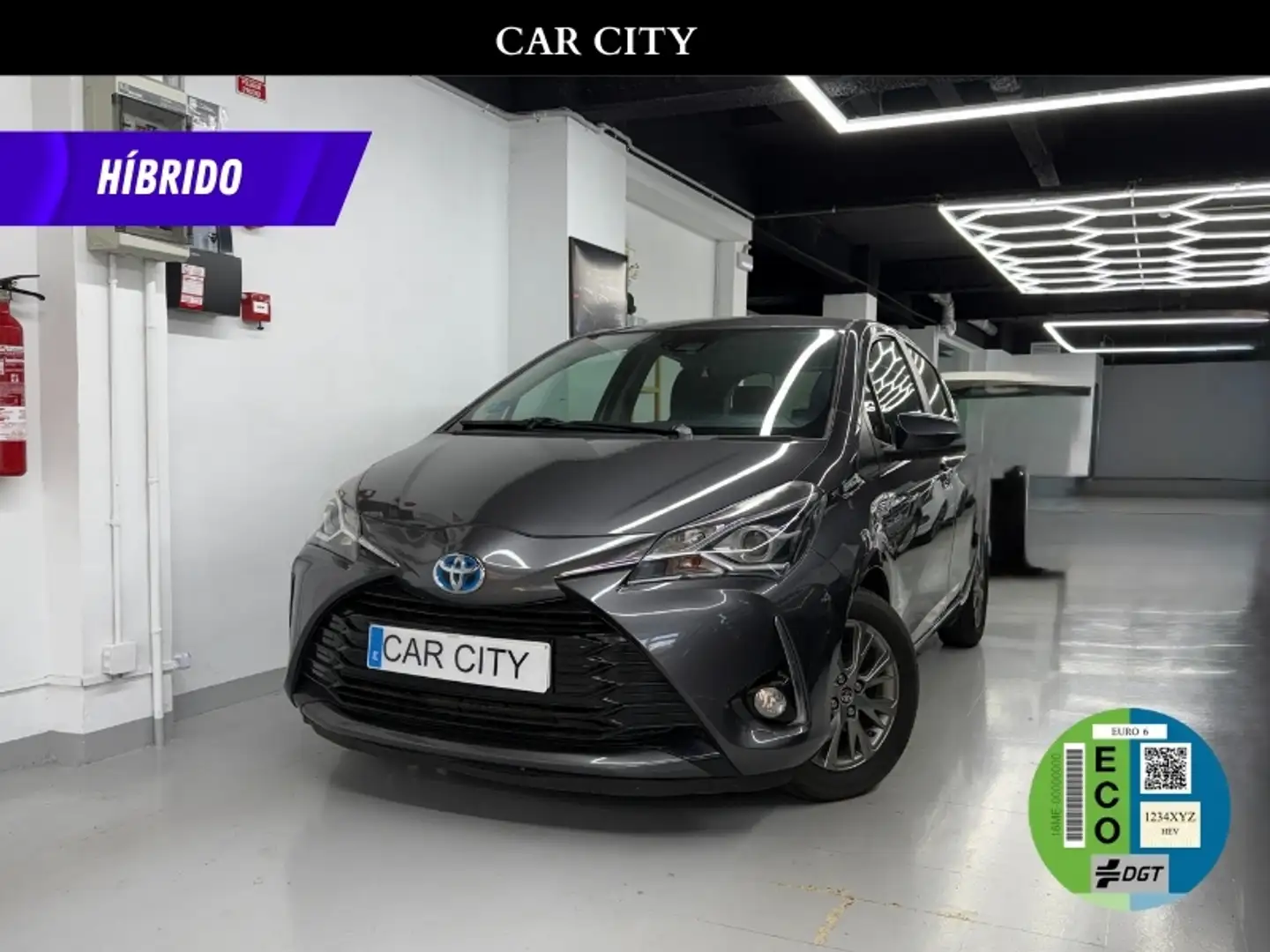 Toyota Yaris 100H 1.5 Advance Gris - 1