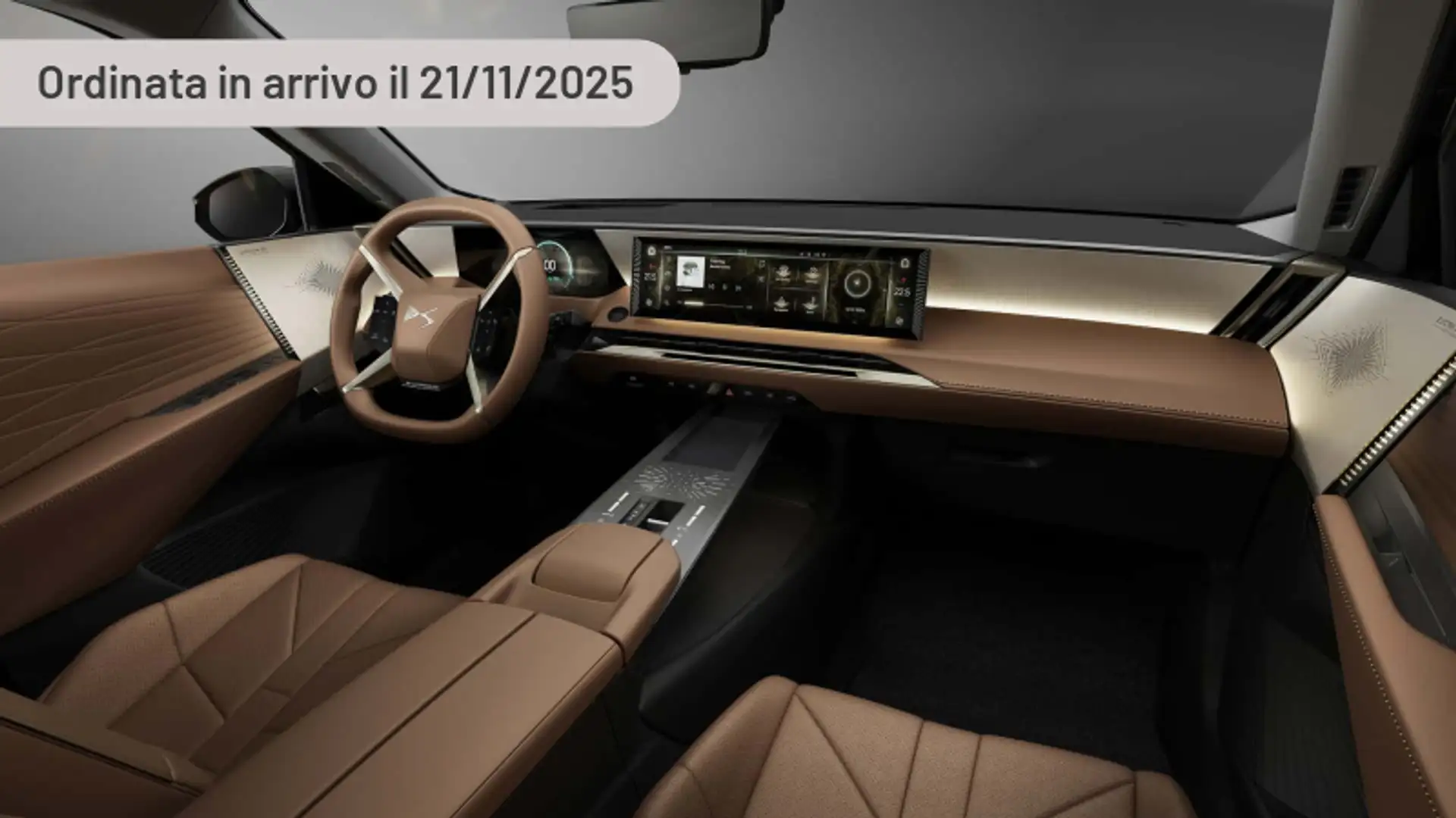 DS Automobiles N8 Long Range AWD Étoile Argent - 1