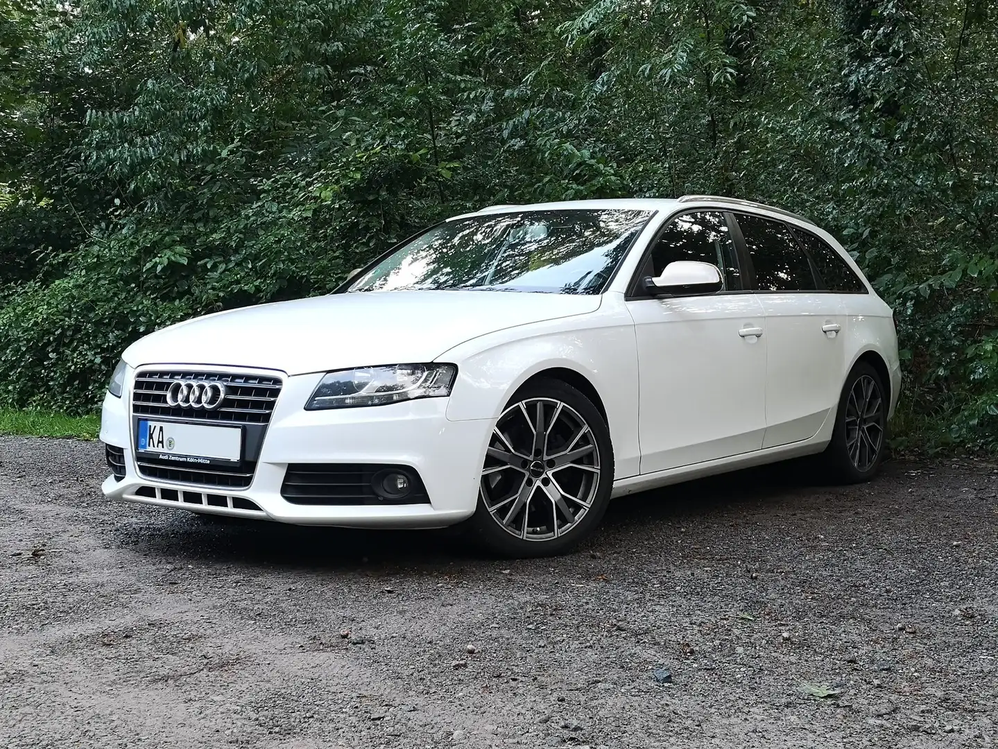 Audi A4 A4 Avant 2.0 TDI DPF Ambiente Weiß - 1