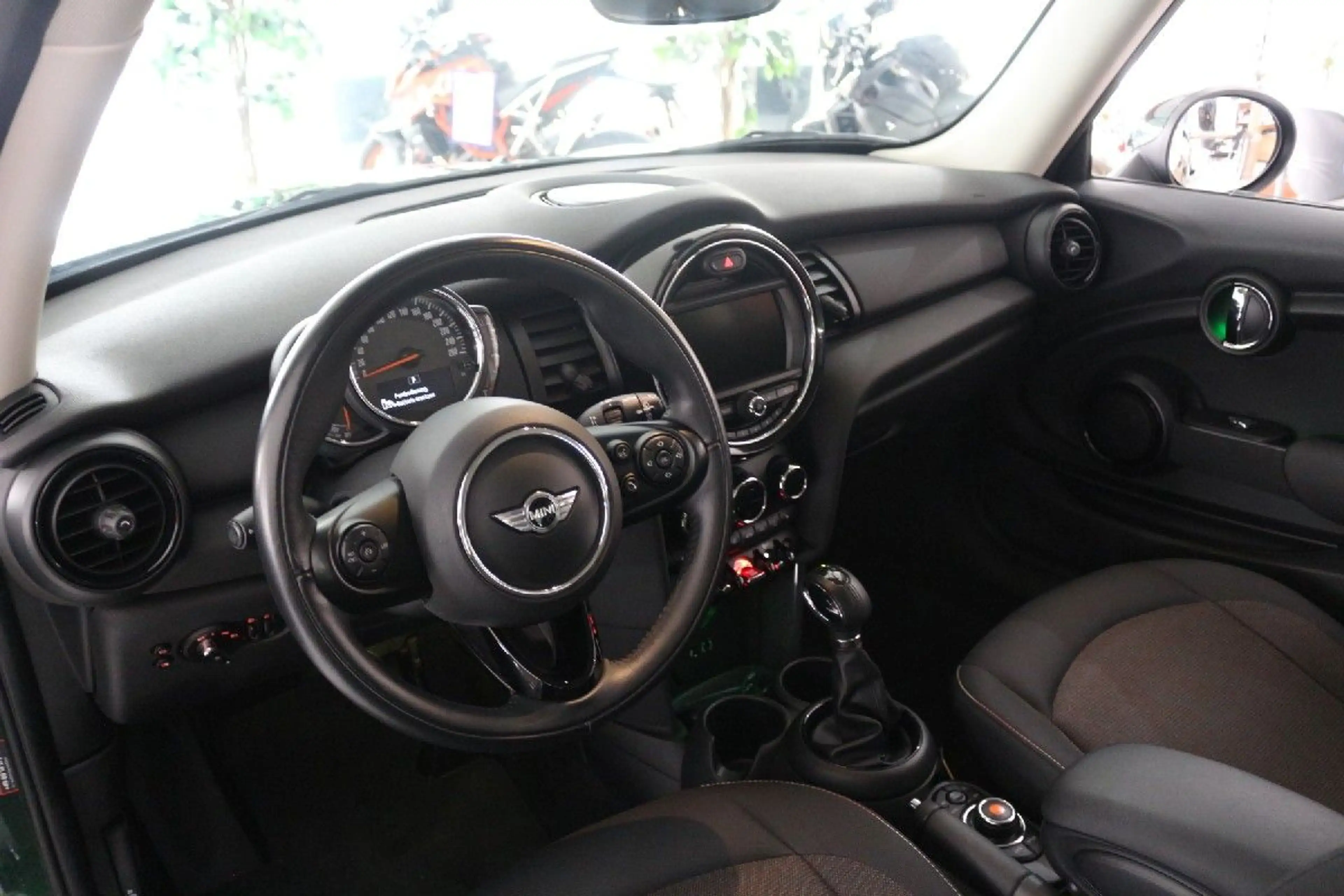MINI One - Automatik-Navi-Tempomat-Sitzheizung-PDC — photo 9