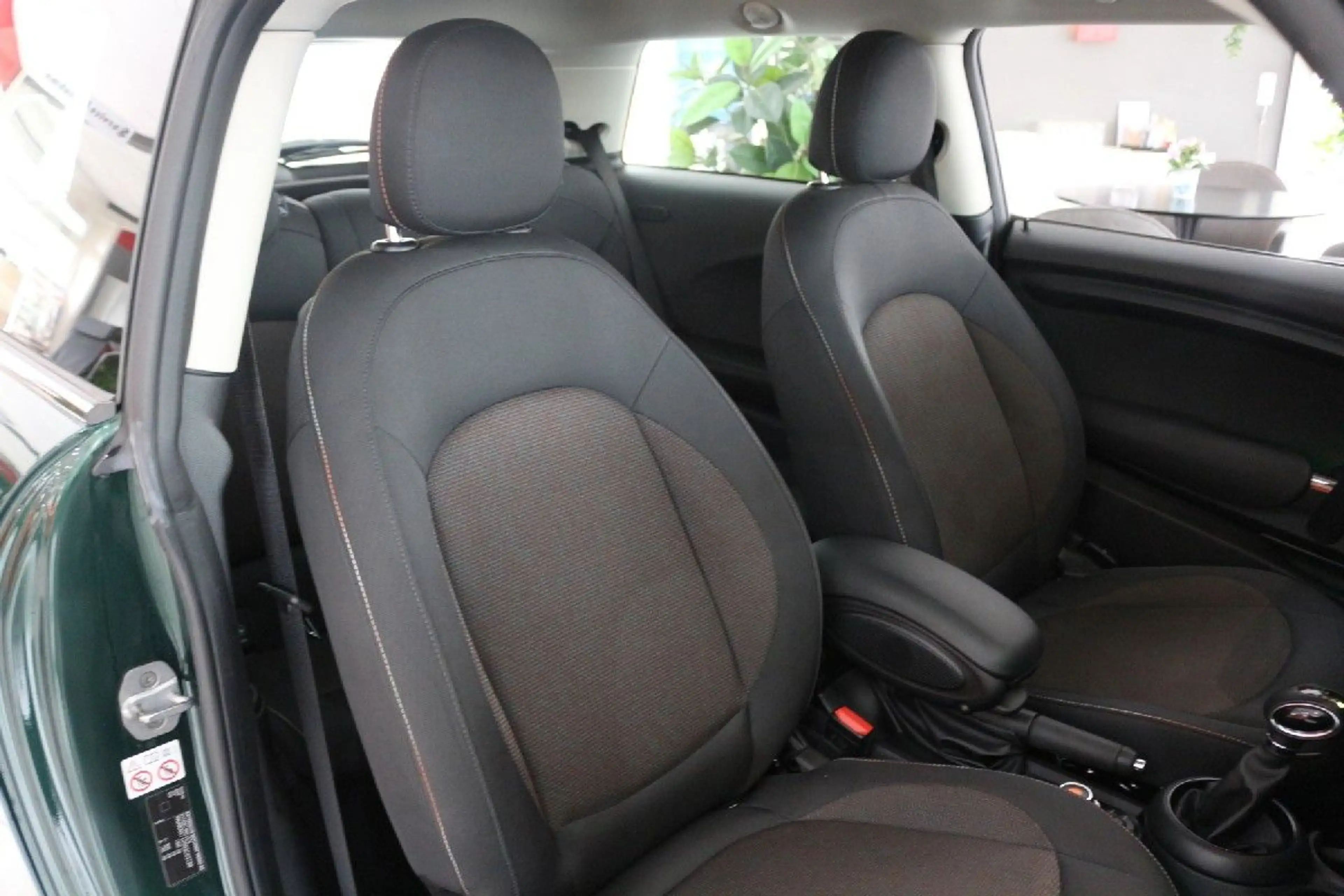 MINI One - Automatik-Navi-Tempomat-Sitzheizung-PDC — photo 12