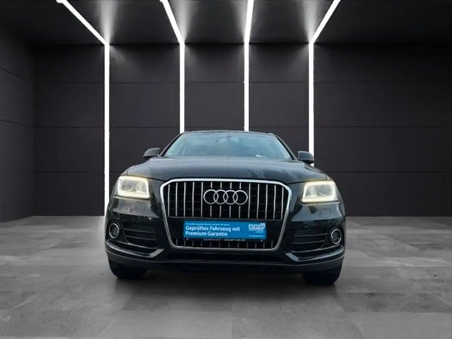 Audi Q5 2.0TDI clean/ultra/LED/AHK/KeyGO/Navi/Sitzhzg Schwarz - 1