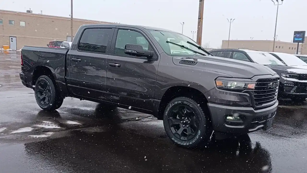 RAM 1500 снимка RAM 1500