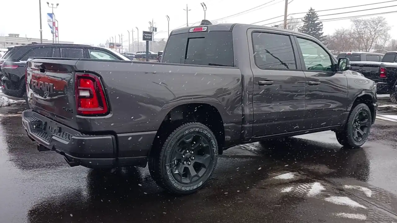 RAM 1500 снимка RAM 1500