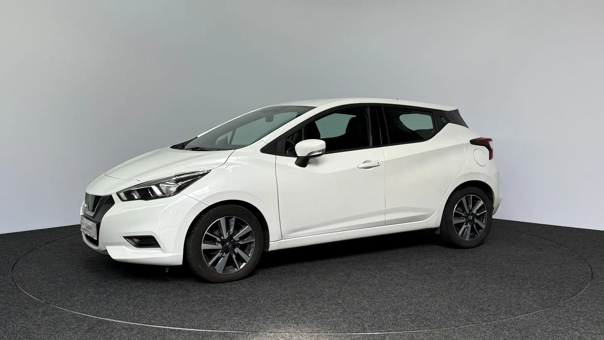 Nissan Micra 1.0 IG-T Tekna Wit - 1
