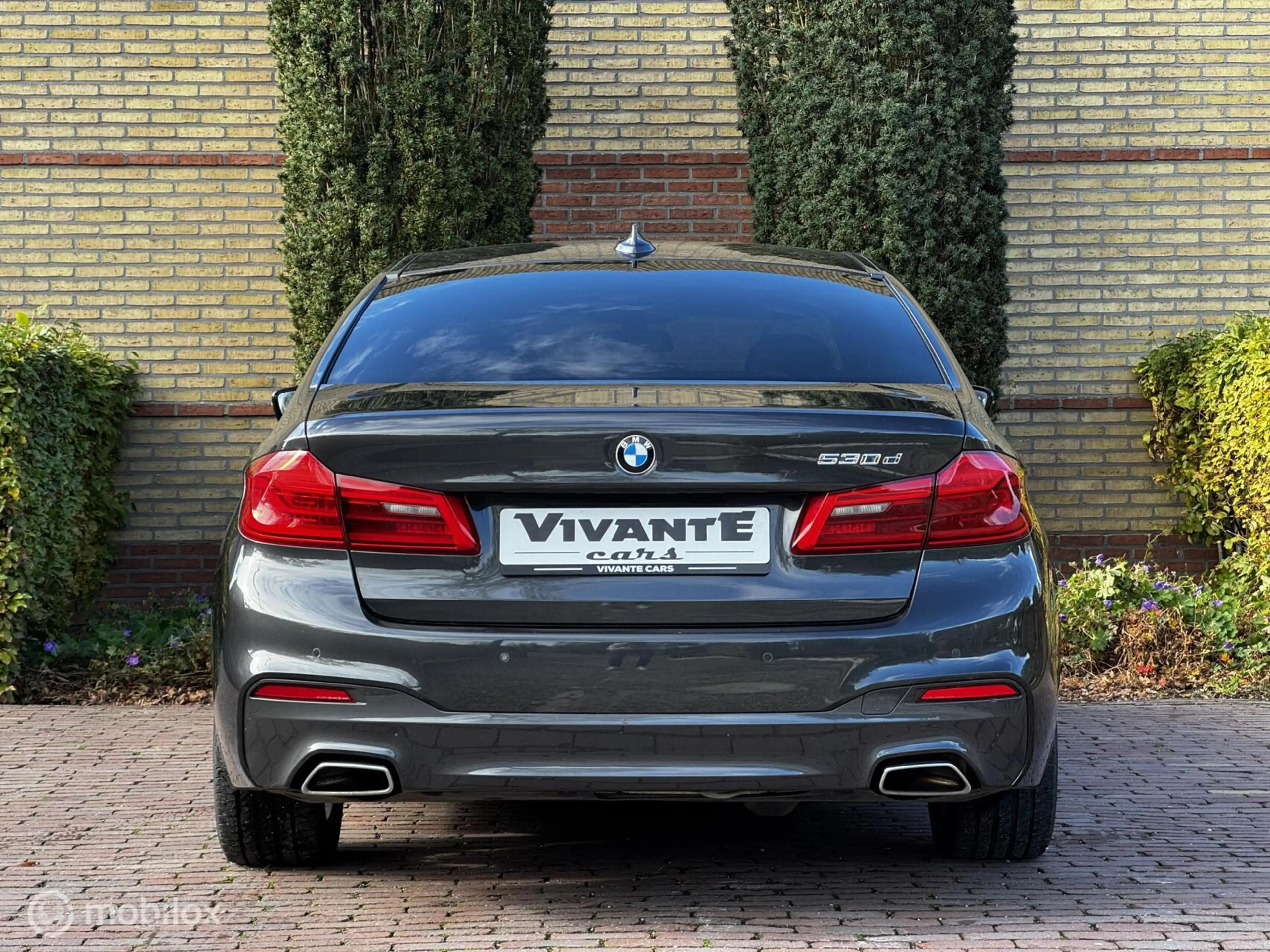 BMW 530 5-serie 530d High Executive M-Pakket*Pano*Head-Up* — photo 9