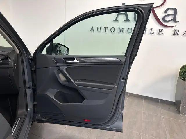 Volkswagen Tiguan view 7