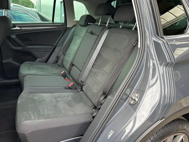 Volkswagen Tiguan view 12