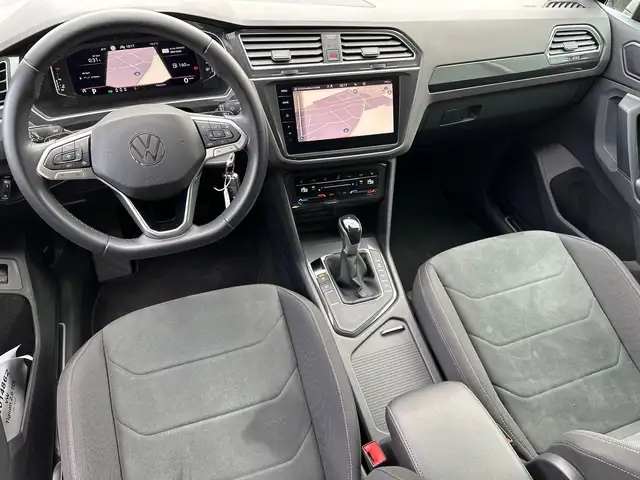 Volkswagen Tiguan view 13