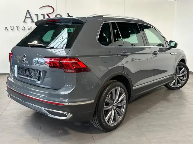 Volkswagen Tiguan view 4