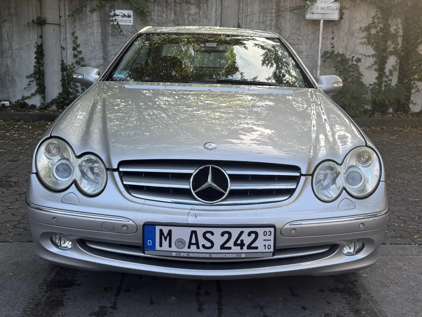 Mercedes-Benz CLK 320 Elegance Navi Memory Klimaaut. Leder PDC Silber - 2