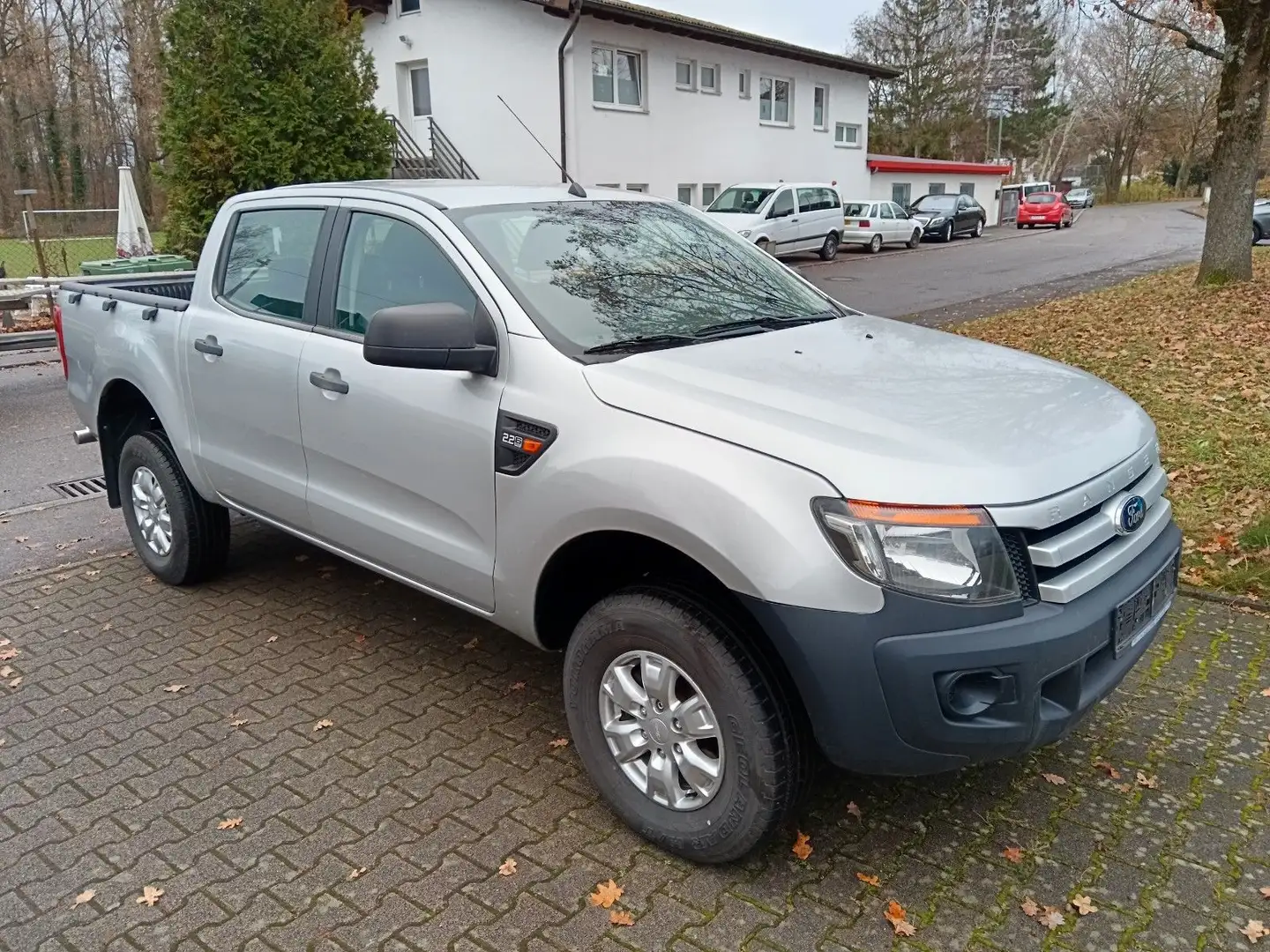 Ford Ranger XL Doppelkabine 4x4 Argent - 2