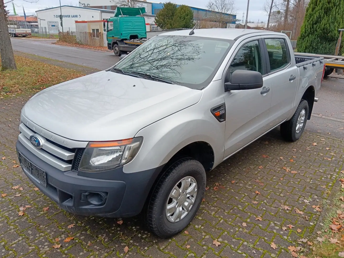 Ford Ranger XL Doppelkabine 4x4 Argent - 1
