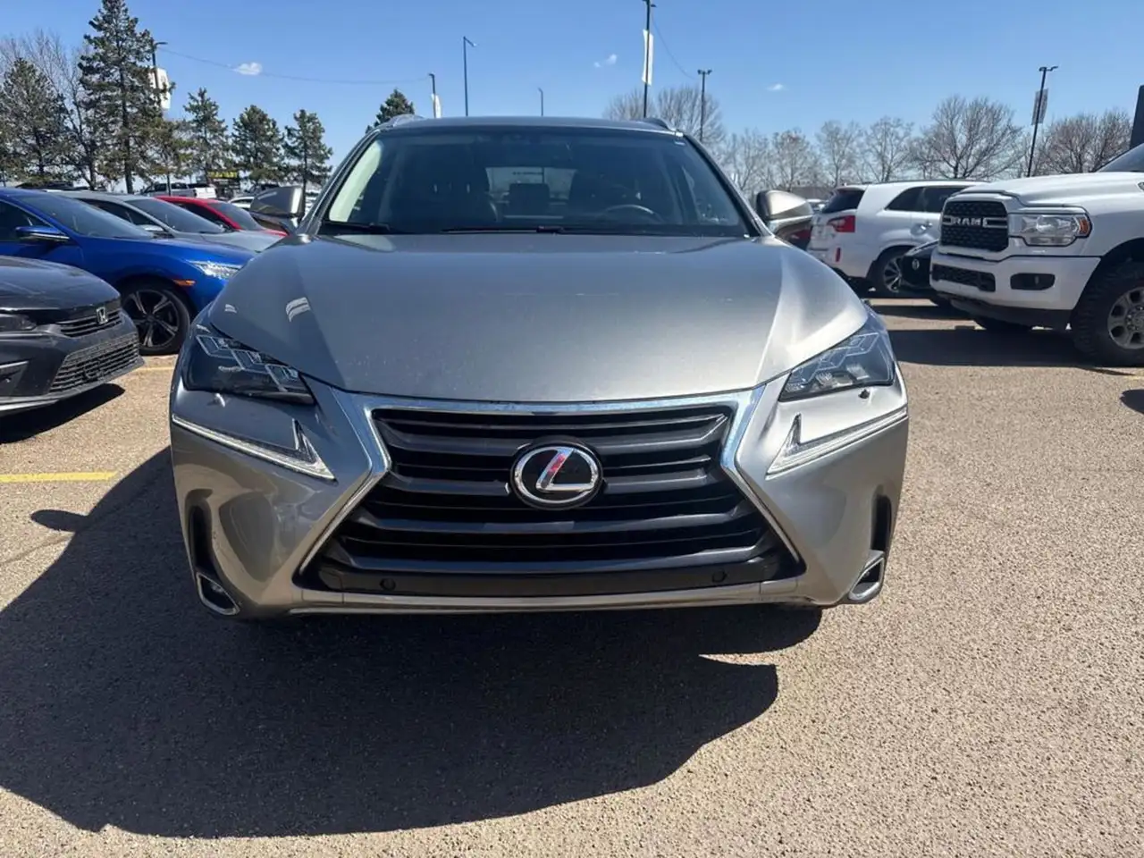Lexus NX снимка Lexus NX