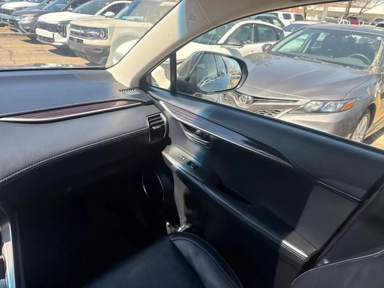 Lexus NX снимка Lexus NX