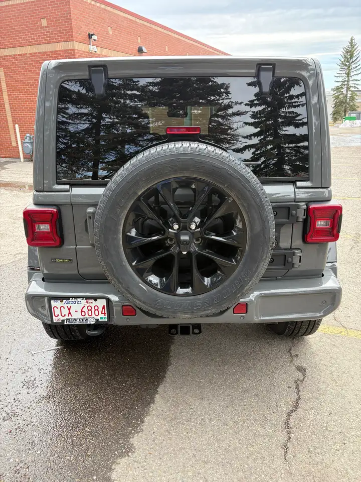 Jeep Wrangler снимка Jeep Wrangler