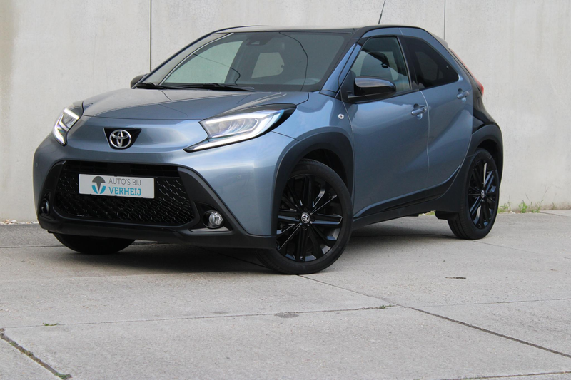 Toyota Aygo X 1.0 VVT-i MT Premium / CAMERA / ADAPT CRUISE / 18" — photo 21