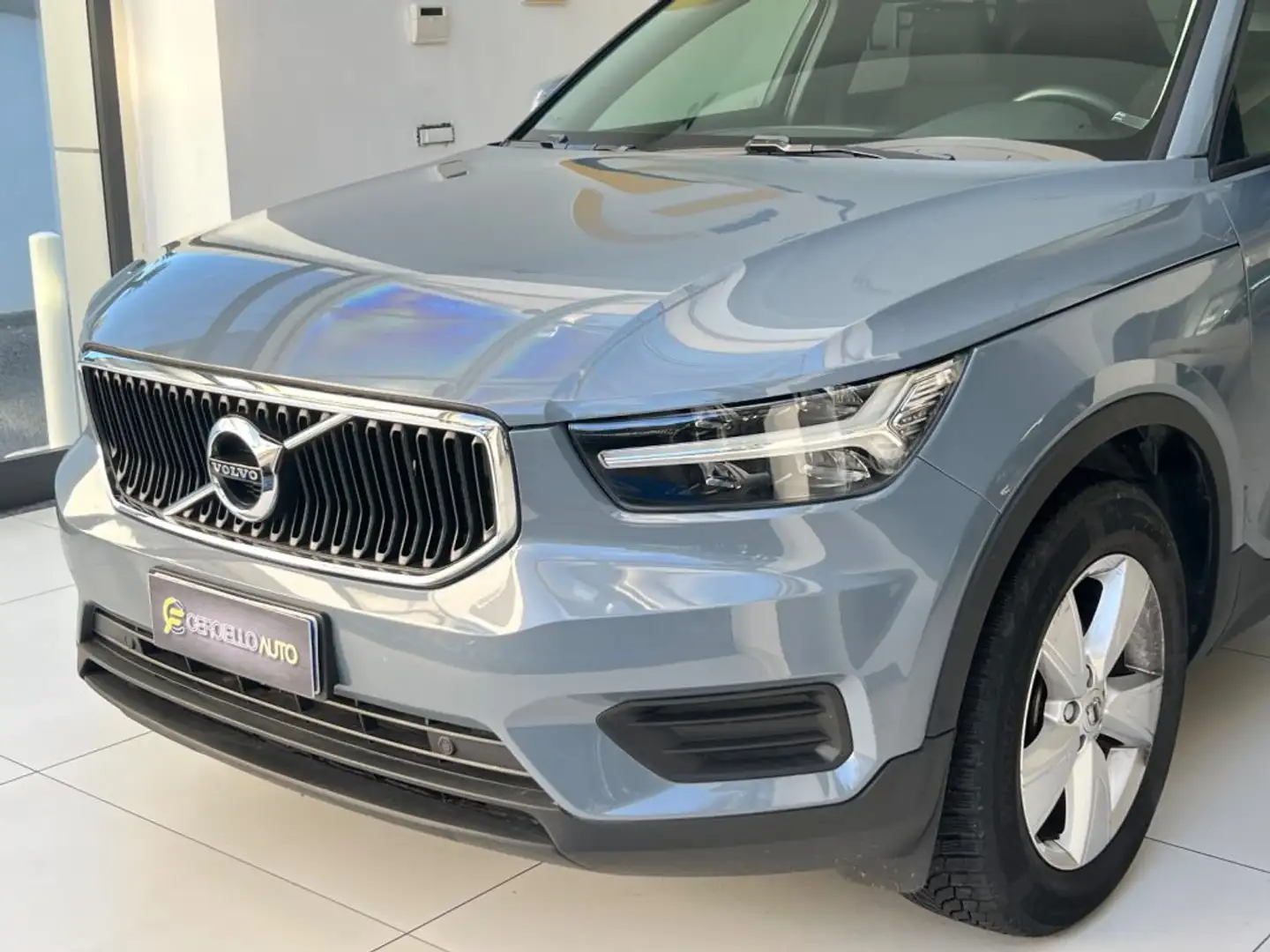 Volvo XC40 T2 Geartronic Momentum Core Bleu - 2