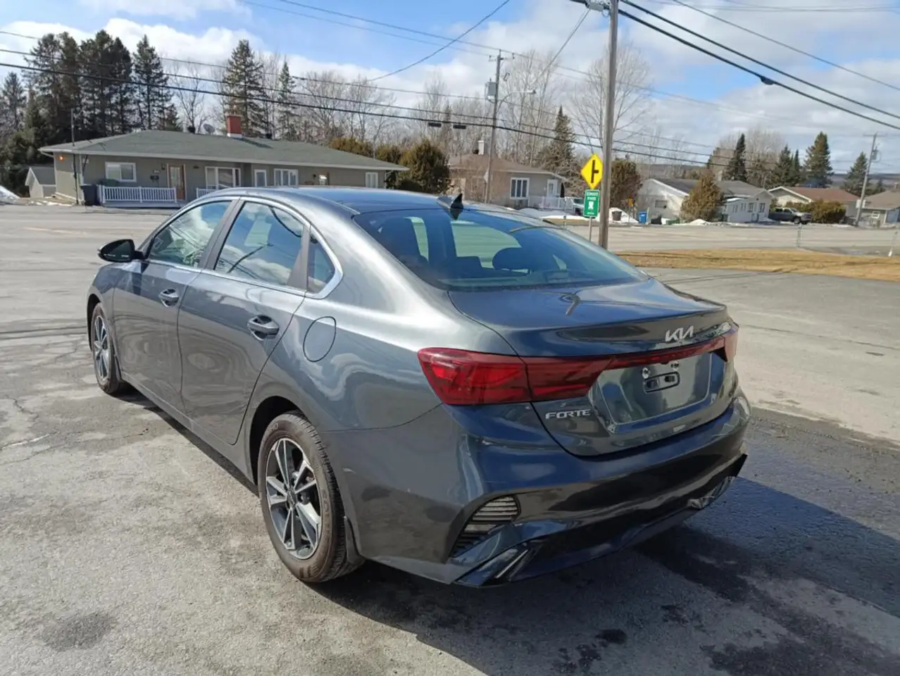 Kia Forte снимка Kia Forte