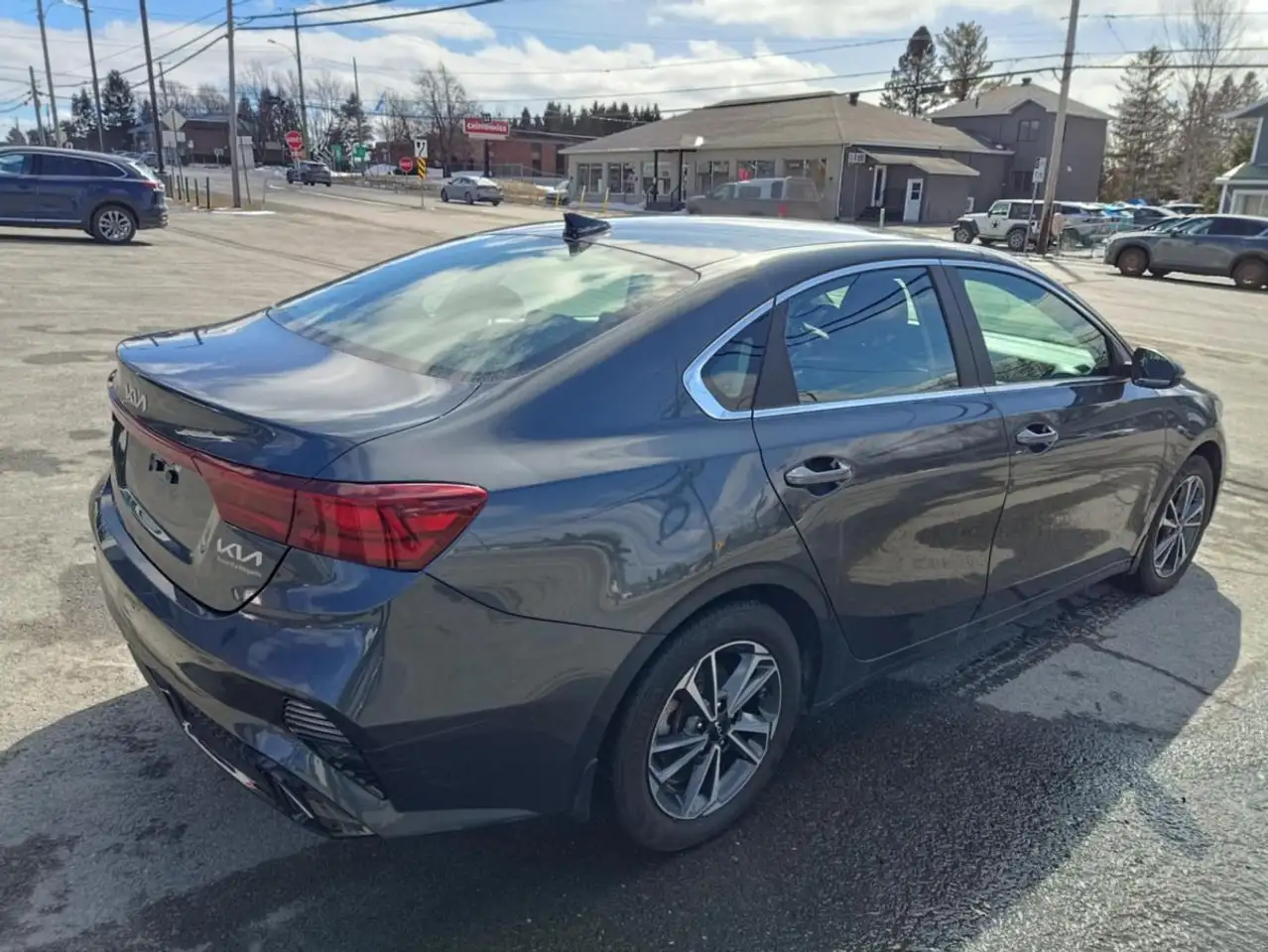 Kia Forte снимка Kia Forte
