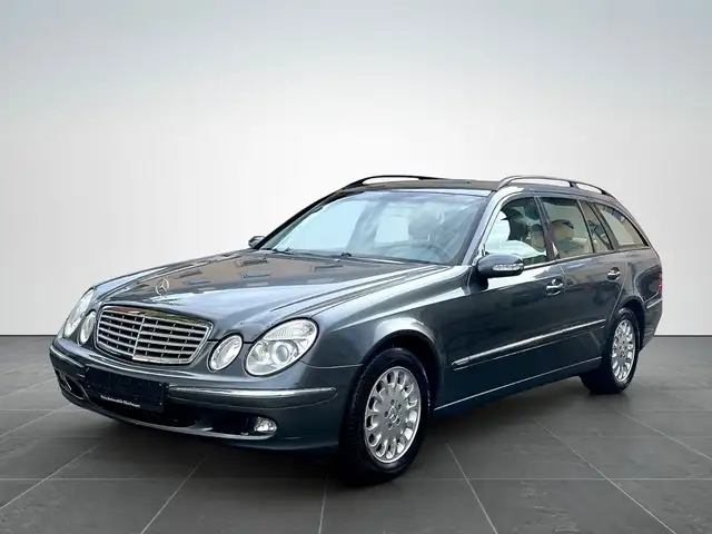Mercedes-Benz E 240 T ELEGANCE*AUTOM*LEDER*NAVI*ANHÄNGERKUPPL*