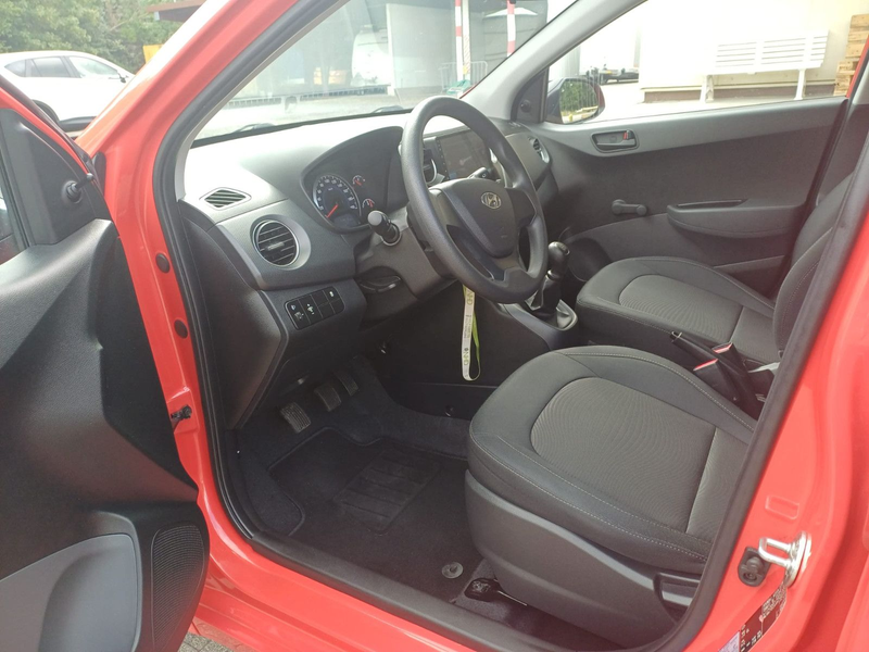 Hyundai i10 Pure  NUR 16400KM — photo 10