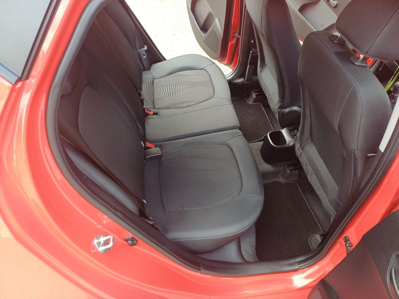 Hyundai i10 Pure  NUR 16400KM — photo 12