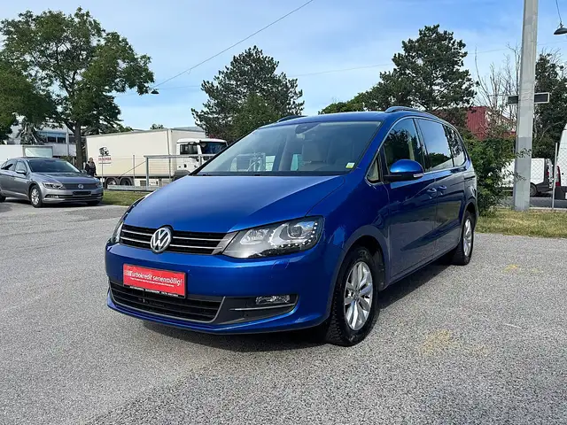 Volkswagen Sharan Highline SCR 2,0 TDI DSG / 1BESITZ / DRIVING AS...