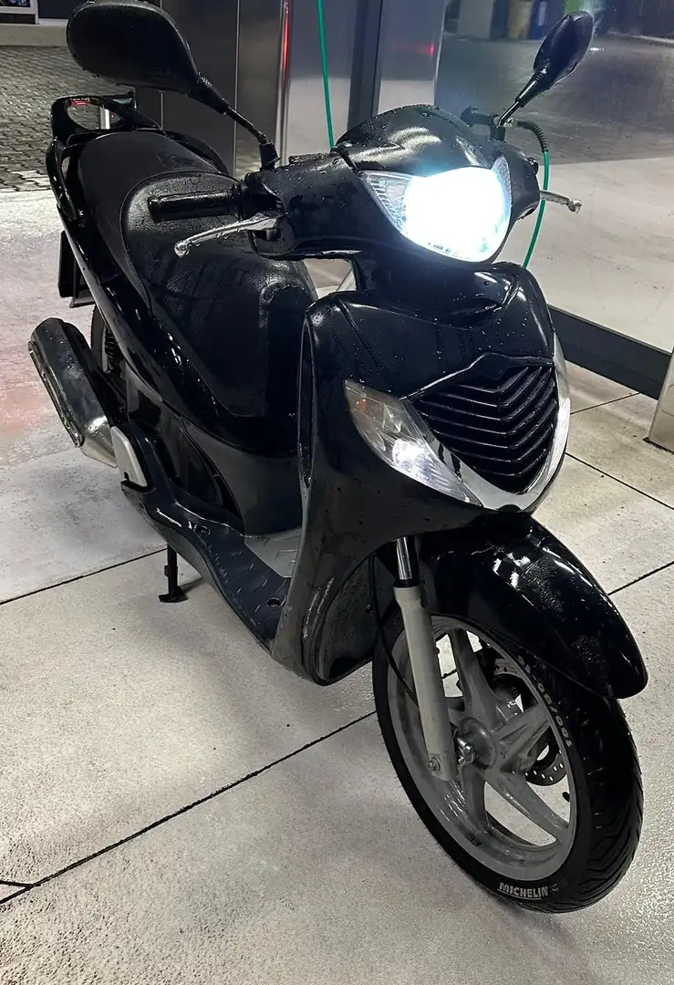 Honda SH 150 Černá - 2