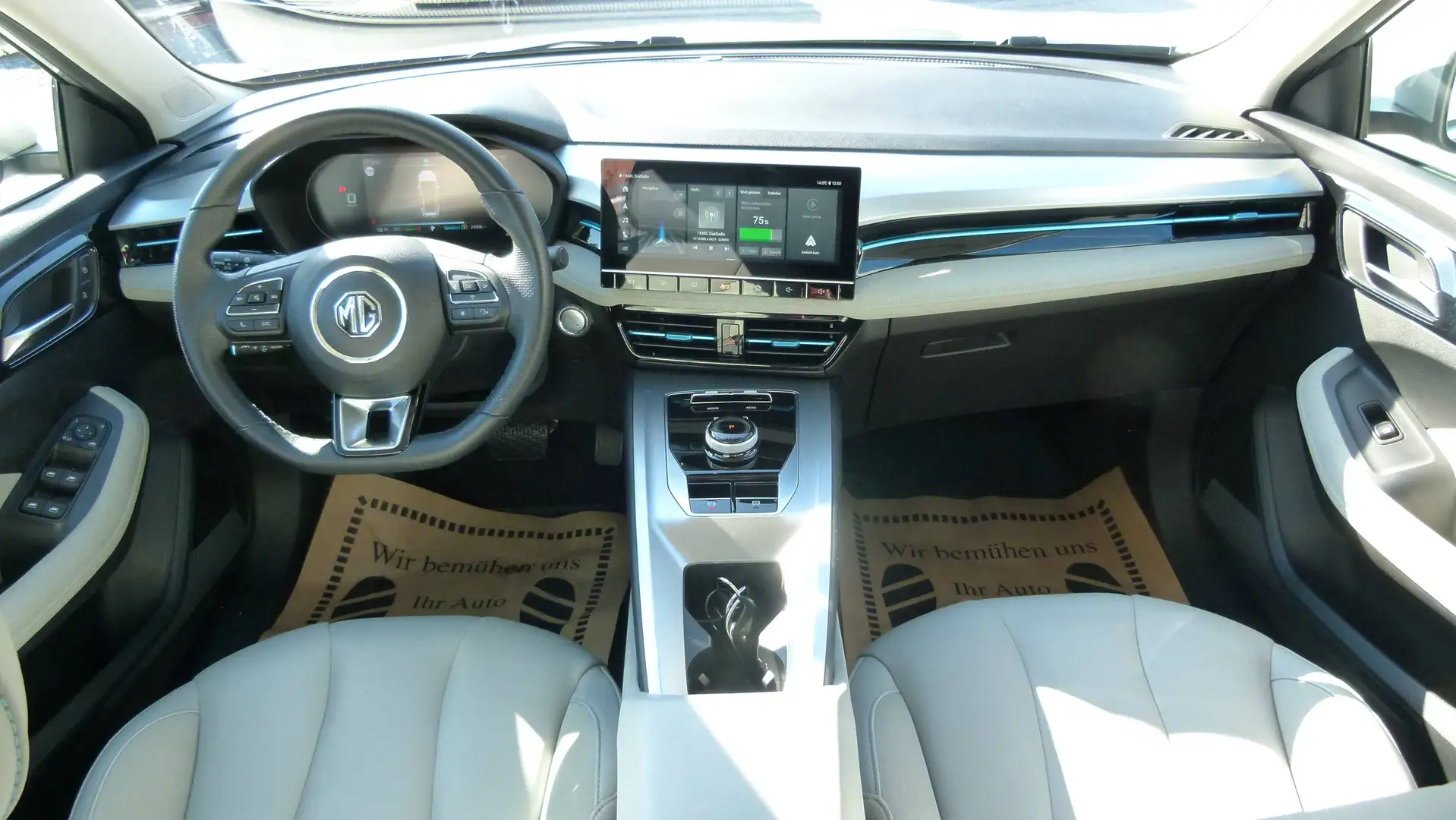 MG MG5 EV Luxury 61,1 kWh Maximal Reichweite I MwSt. I Silber - 2