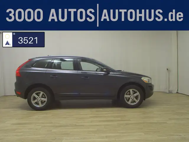 Volvo XC60 Leder Navi Pano RFK Tempomat KLIMAAUT RADIO XENON TEMPO MFL SHZ GSD PDC KAMERA ACC