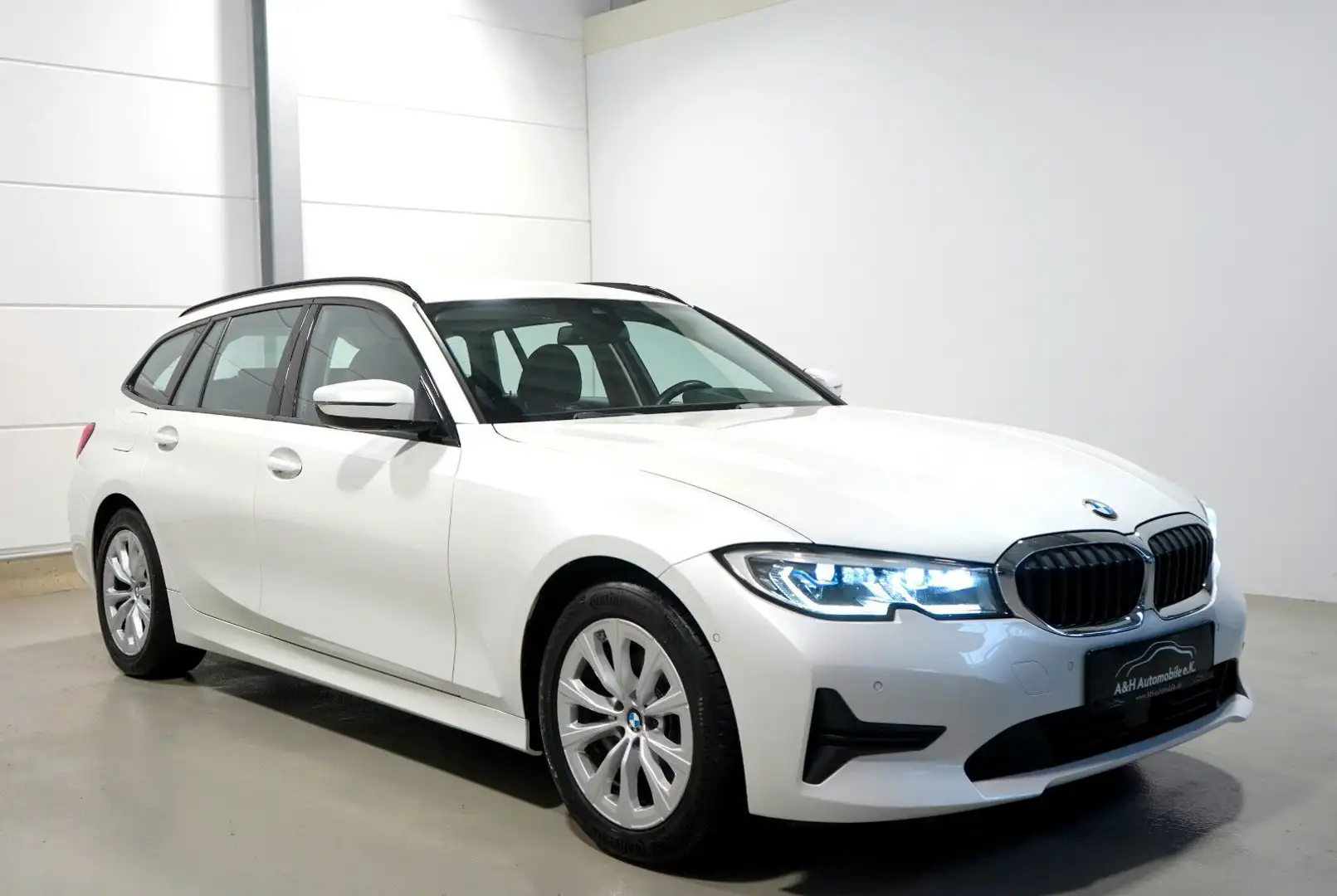 BMW 320 d Aut. Touring Advantage *KAMERA*HUD*HIFI* Bianco - 1