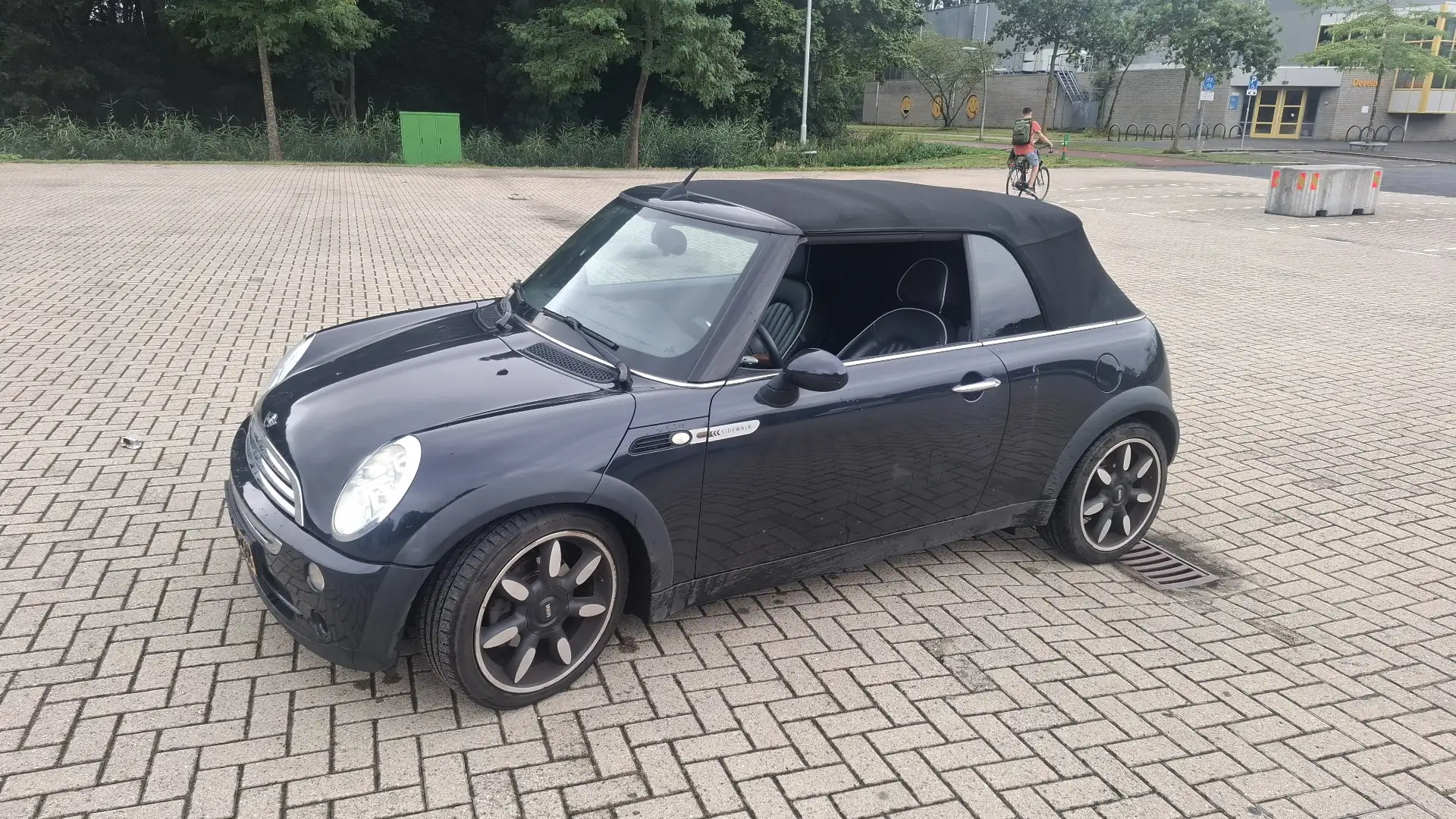 MINI Cooper 1.6 Cooper Černá - 1