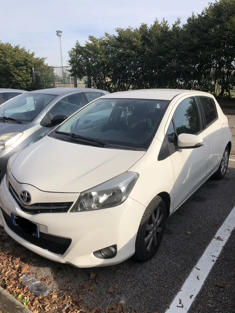 Toyota Yaris 5p 1.3 Style - 1