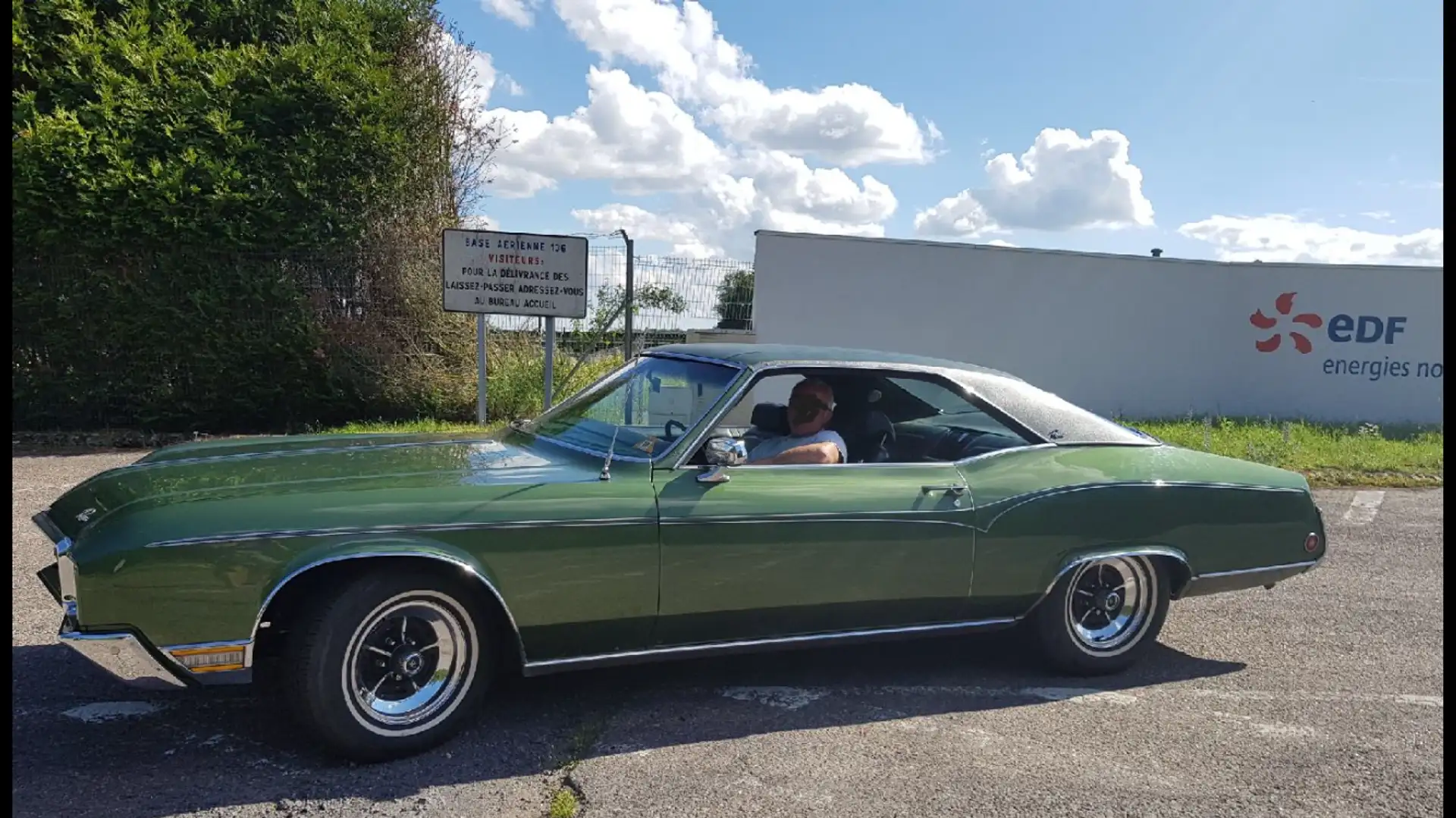 Buick Riviera V8 455.4   7,5L 370CV Grün - 1