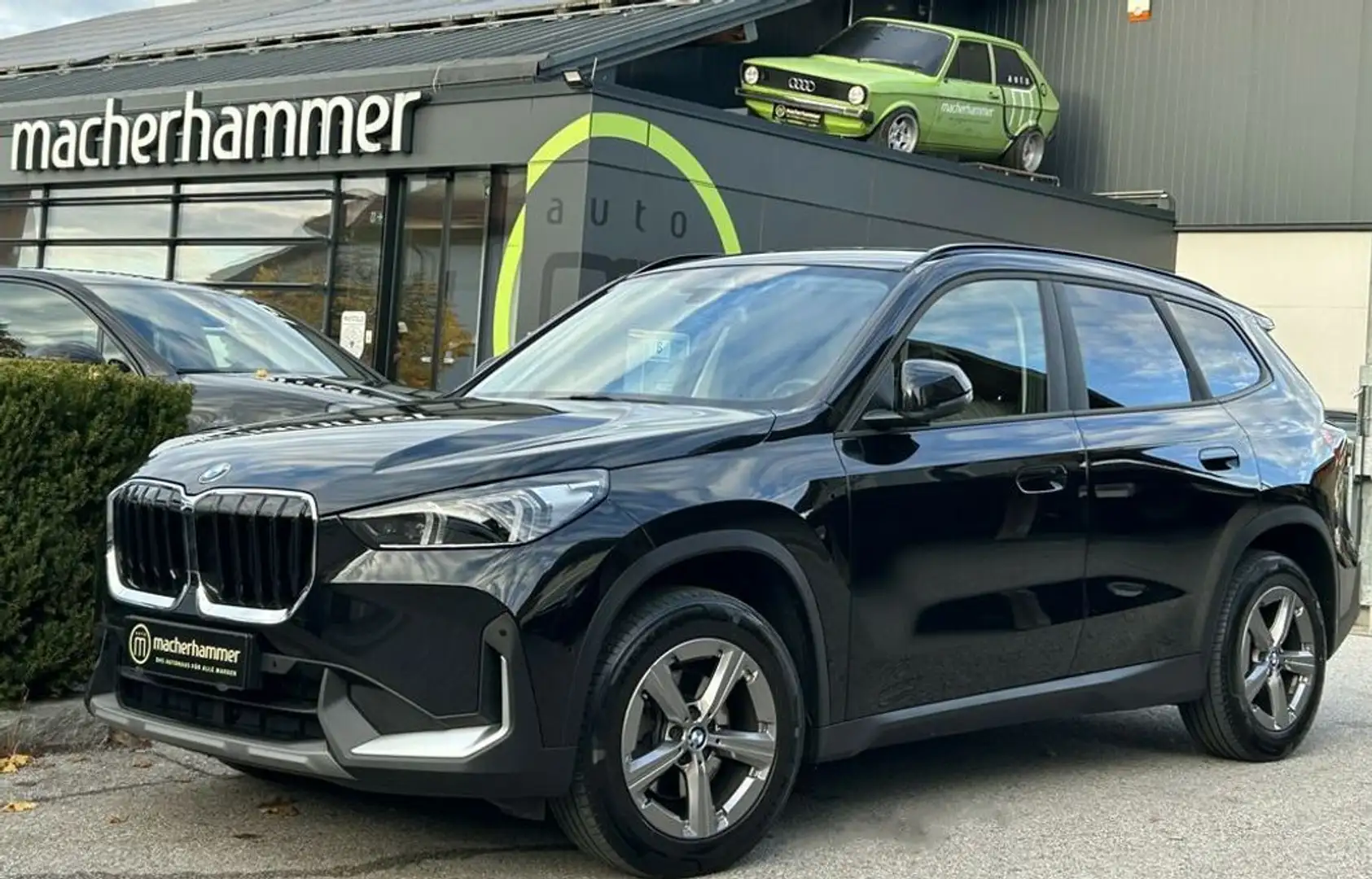 BMW X1 18i sDrive *LED*ACC*KEY*SHZG*RFK*VIRTUAL*17'' Noir - 1