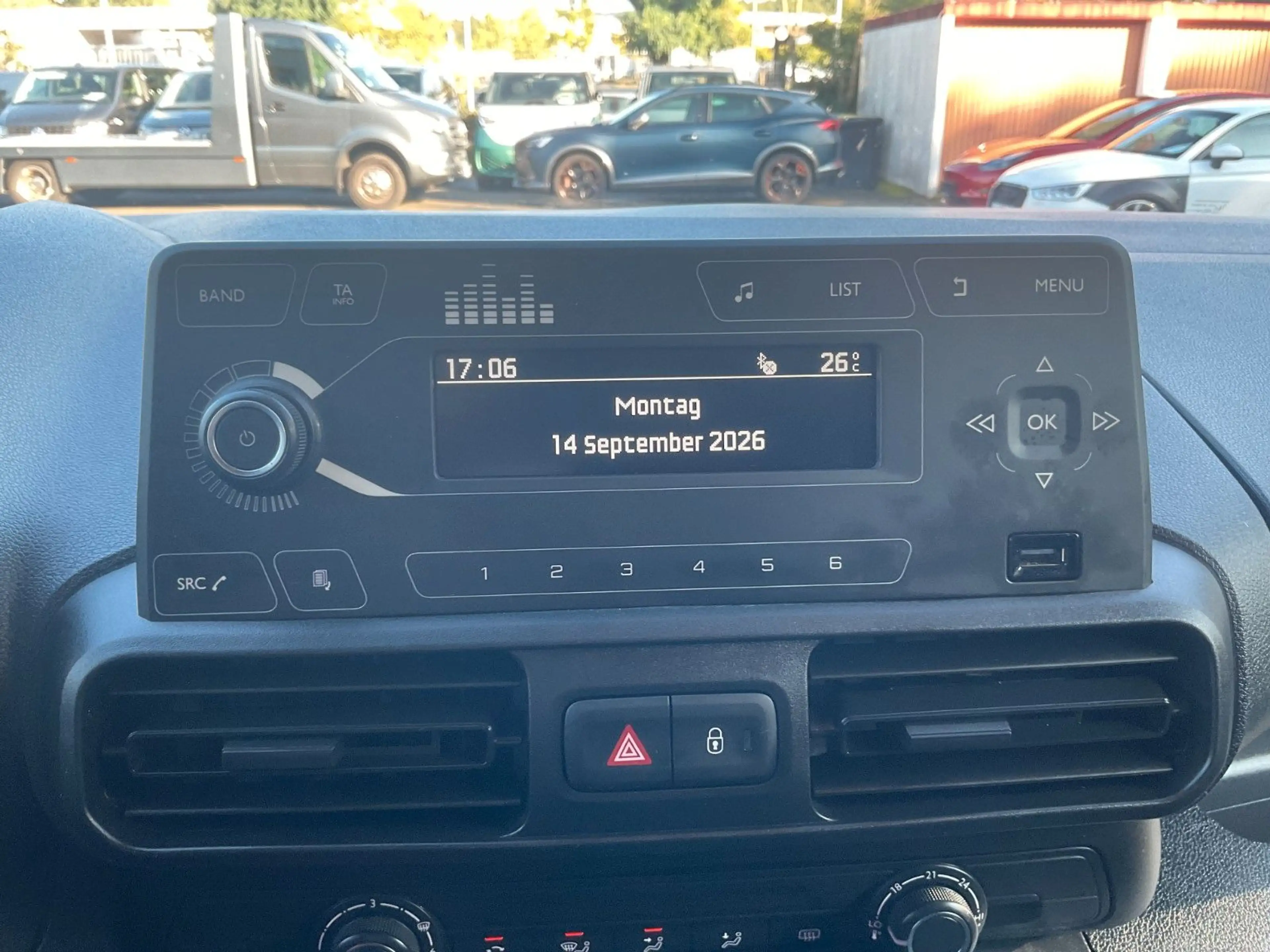 Opel Combo 1.5 D erhöhte Nutzlast XL AHK 1.Hand — photo 15