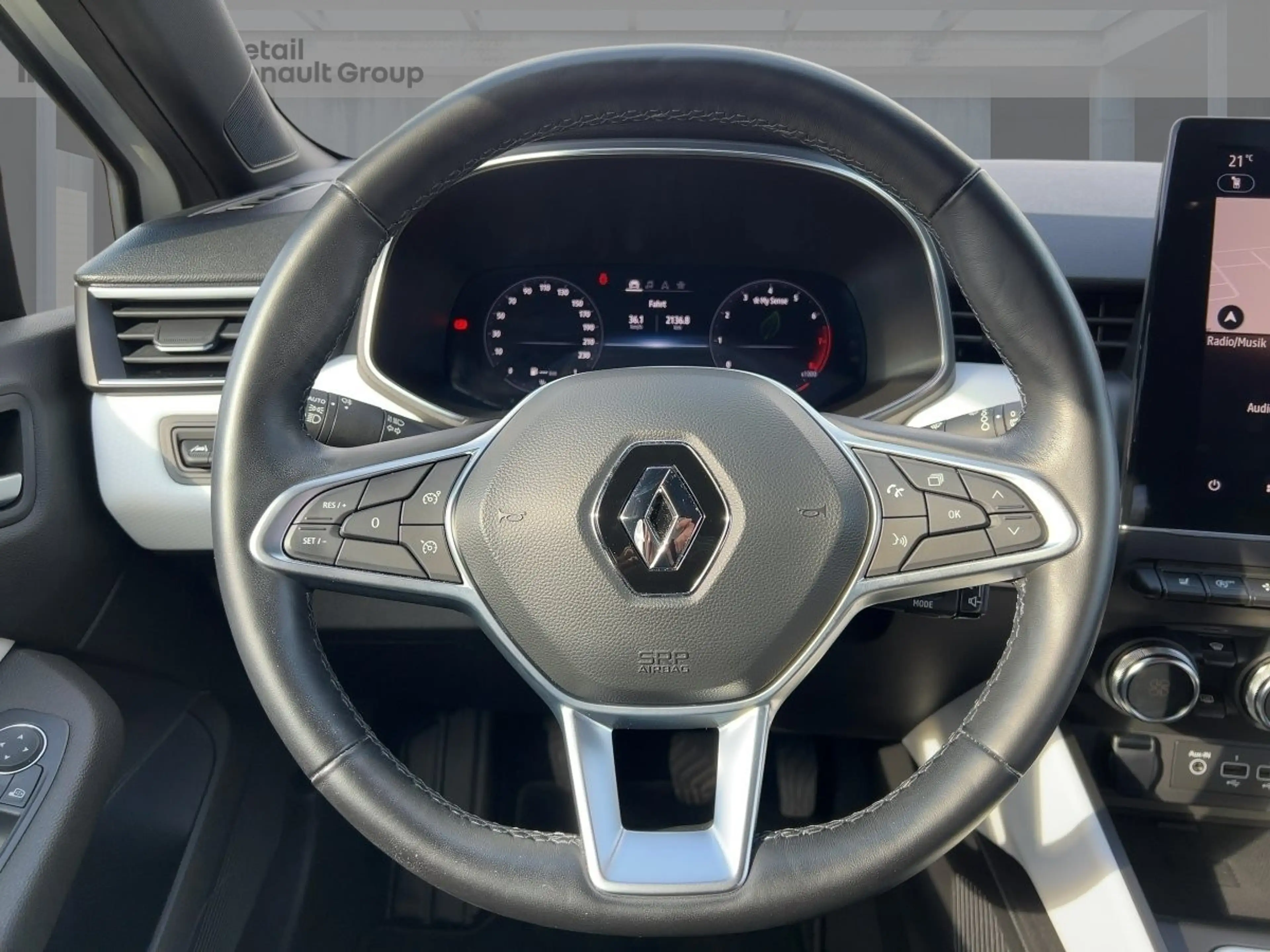 Renault Clio TECHNO TCe 90 SELBSTPARKEND — photo 11