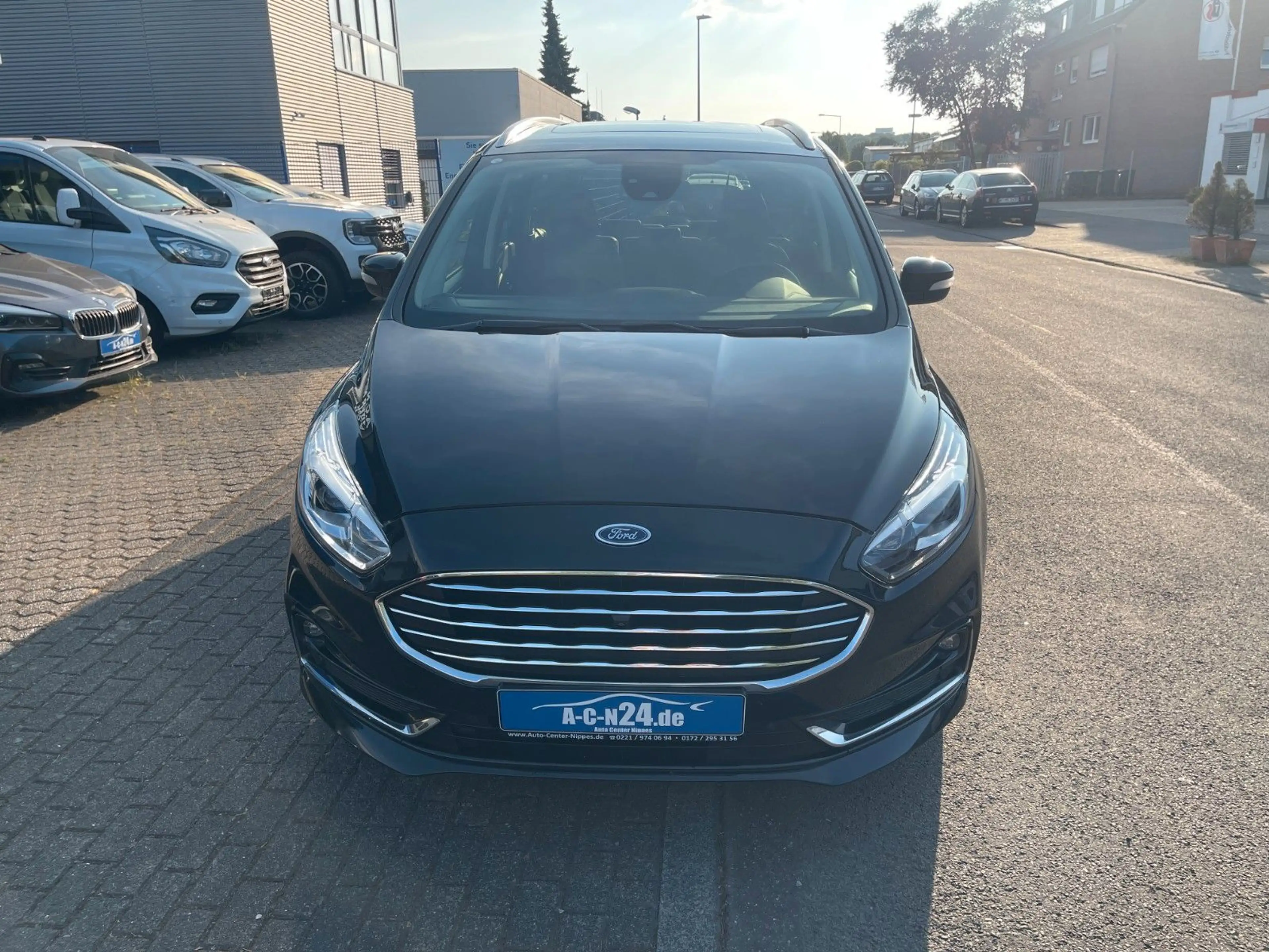 Ford Galaxy Titanium — photo 2