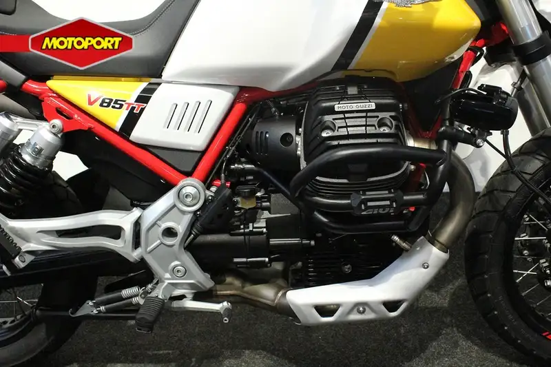 Moto Guzzi V 85 TT - foto 4